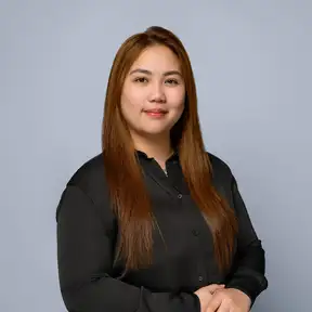 Woman posing for headshot